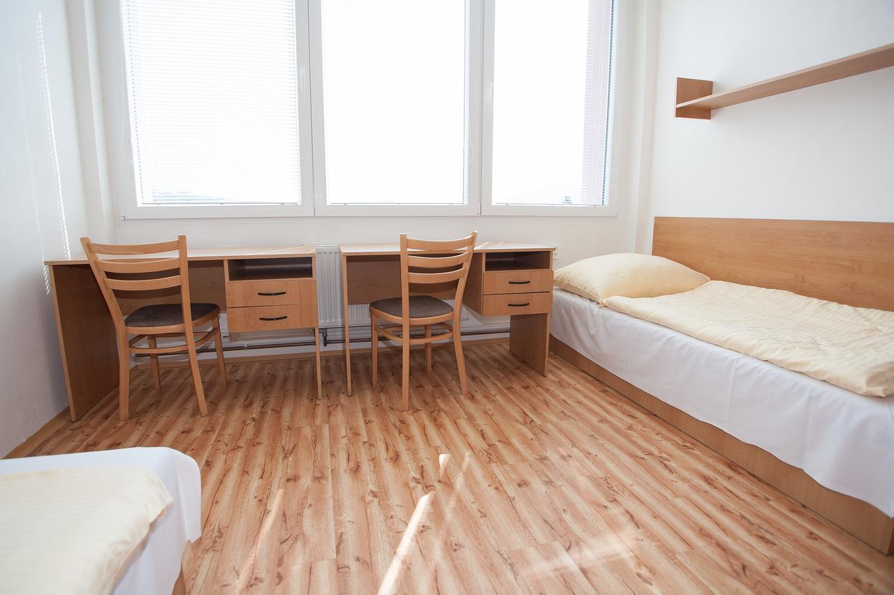 Koleje Ujep Vandrerhjem Ústí nad Labem Eksteriør bilde
